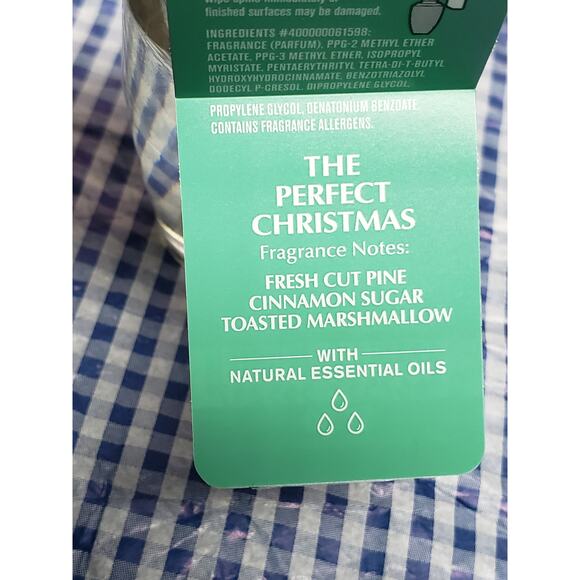 BBW The Perfect Christmas ENHANCED HOLIDAY FAVORITES Wallflower Fragrance Refill - Picture 2 of 2